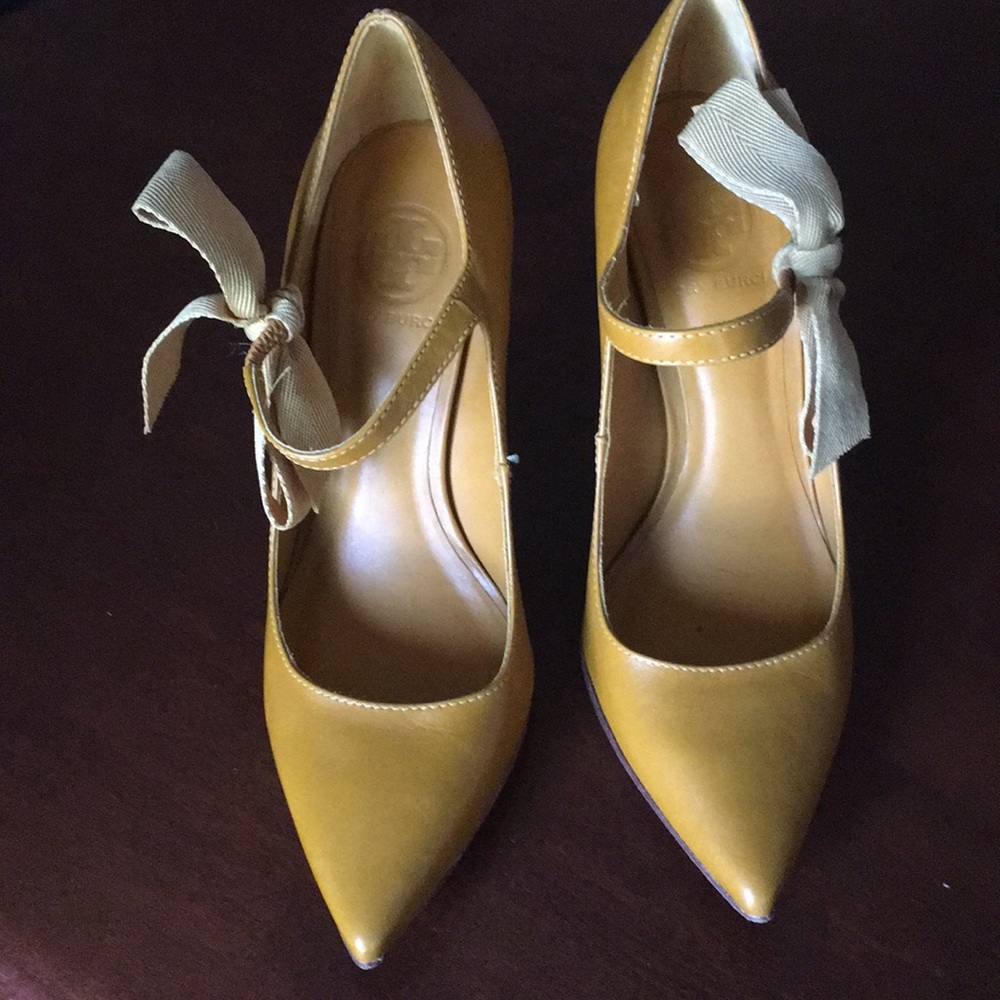 Mustard color Tory Burch high heels
